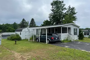 290 Calef Hwy, Epping, NH 03042 - Photo 2