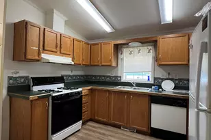 290 Calef Hwy, Epping, NH 03042 - Photo 6