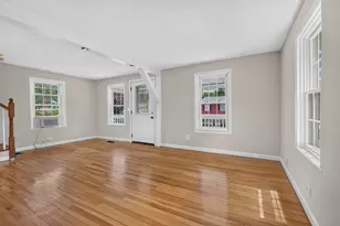48 Dawson Ave, Manchester, NH 03104 - Photo 8