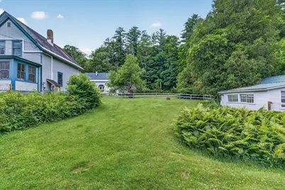 2 Charles Street, Proctor, VT 05765 - Photo 32
