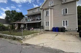 806 Union St, Manchester, NH 03104 - Photo 2