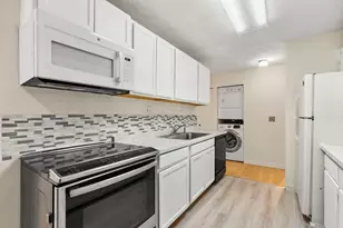 310 Brook Village Rd, Nashua, NH 03062 - Photo 8