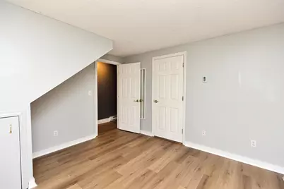 901 Mammoth Road #9, Manchester, NH 03104 - Photo 16