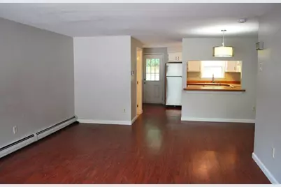 21 Blossom Lane, Merrimack, NH 03054 - Photo 2