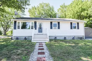 500 Donald St, Bedford, NH 03110 - Photo 2