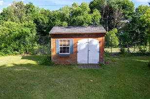 6 Longmeadow Dr, Concord, NH 03301 - Photo 2