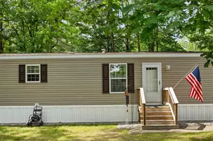 72 Buckingham Dr, Conway, NH 03860 - Photo 2