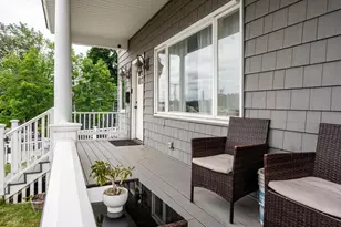 142A Broadway St, Dover, NH 03820 - Photo 2