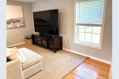 8 Cranberry Way, Manchester, NH 03109 - Photo 8