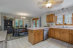 76 Hampstead Rd, Danville, NH 03819 - Photo 16
