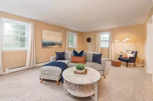 130 Lindstrom Ln, Manchester, NH 03104 - Photo 10