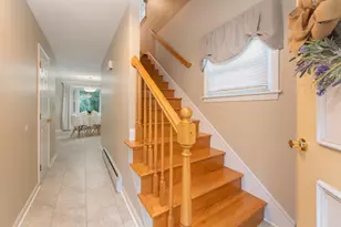 130 Lindstrom Ln, Manchester, NH 03104 - Photo 12