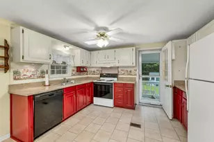 40 Hamlin Ct, Laconia, NH 03246 - Photo 14