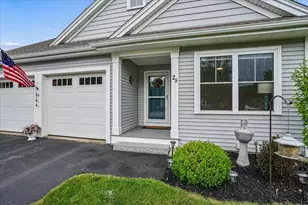 28 Pasture Ln, Nashua, NH 03062 - Photo 2