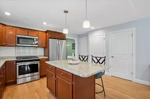 28 Pasture Ln, Nashua, NH 03062 - Photo 8