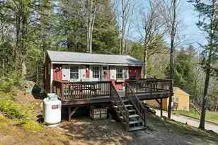 19 Hamlet Dr, Woodstock, NH 03262 - Photo 2