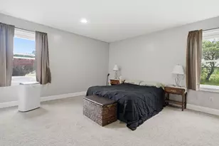 20 Lorraine St, Newport, NH 03773 - Photo 14