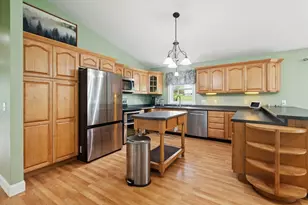 20 Lorraine St, Newport, NH 03773 - Photo 2