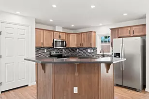 28 Cottage Pl, Ashland, NH 03217 - Photo 12