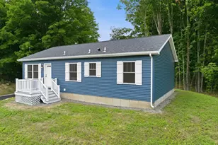 28 Cottage Pl, Ashland, NH 03217 - Photo 4