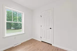 28 Cottage Pl, Ashland, NH 03217 - Photo 20
