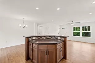 28 Cottage Pl, Ashland, NH 03217 - Photo 14