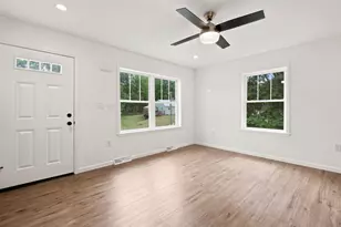 28 Cottage Pl, Ashland, NH 03217 - Photo 12
