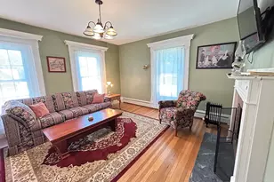 146 N Main St, Wolfeboro, NH 03894 - Photo 22