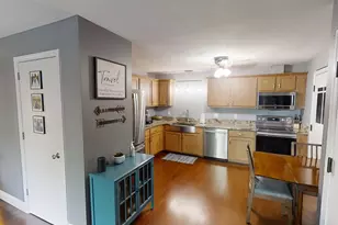 7 Autumn Leaf Dr, Nashua, NH 03060 - Photo 2