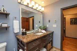 1327 Beech St, Manchester, NH 03104 - Photo 32