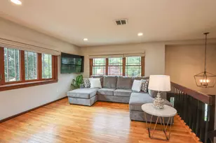 1327 Beech St, Manchester, NH 03104 - Photo 6