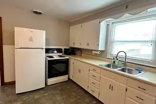 250 E Mason St, Berlin, NH 03570 - Photo 4