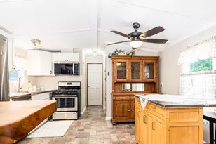 39 Hilton Ave, Exeter, NH 03833 - Photo 14