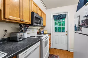616 Portland St, Rochester, NH 03867 - Photo 6