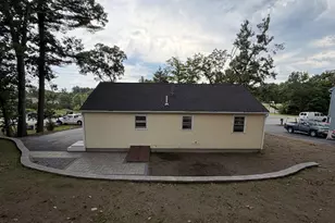377 Broad St, Nashua, NH 03063 - Photo 6