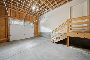 16 Manchester St, Nashua, NH 03064 - Photo 36