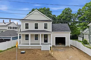 16 Manchester St, Nashua, NH 03064 - Photo 2