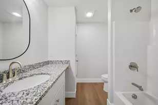 16 Manchester St, Nashua, NH 03064 - Photo 32