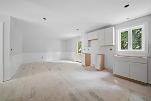 16 Manchester St, Nashua, NH 03064 - Photo 26