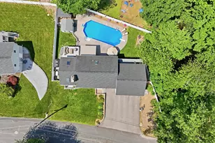 50 Langholm Dr, Nashua, NH 03062 - Photo 2