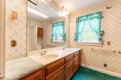 32 Grannis Street, Claremont, NH 03743 - Photo 28