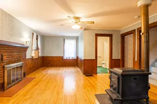 32 Grannis St, Claremont, NH 03743 - Photo 24