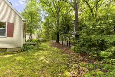 32 Grannis Street, Claremont, NH 03743 - Photo 8