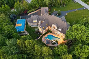 1 Willowbrook Ct, Bedford, NH 03110 - Photo 2
