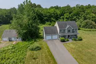 266 Kent Farm Rd, Hampstead, NH 03841 - Photo 4