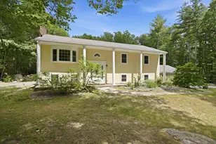 3 Ridgewood Dr, Kingston, NH 03848 - Photo 2