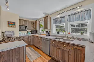 2 Thurlow St, Plymouth, NH 03264 - Photo 8