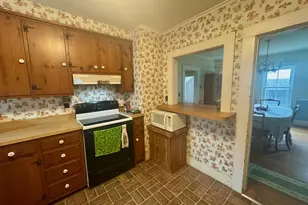 18 Blossom St, Keene, NH 03431 - Photo 10
