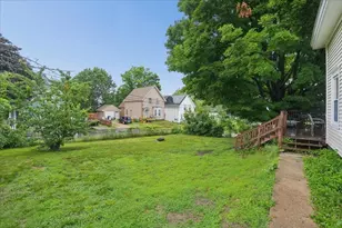 60 Avery St, Laconia, NH 03246 - Photo 34
