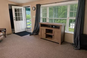 19 Hilltop Manor Mobile Home Park, Littleton, NH 03561 - Photo 6